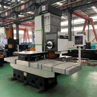 Конкурентоспособная CNC-буровая и фрезерная машина с точностью позиционирования ± 0,03 / 500 мм
