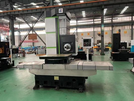 Конкурентоспособная CNC-буровая и фрезерная машина с точностью позиционирования ± 0,03 / 500 мм