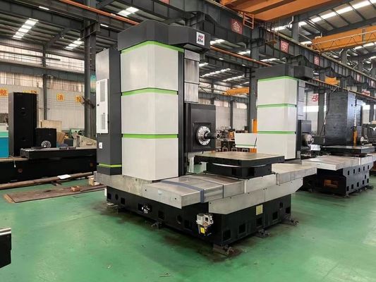 Конкурентоспособная CNC-буровая и фрезерная машина с точностью позиционирования ± 0,03 / 500 мм
