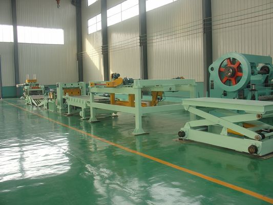 Производственная линия по развертыванию и выравниванию горизонтальной резки для производства стальных катушек